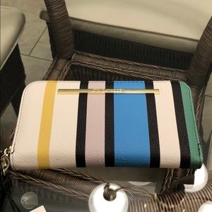 Steve Madden Wristlet
